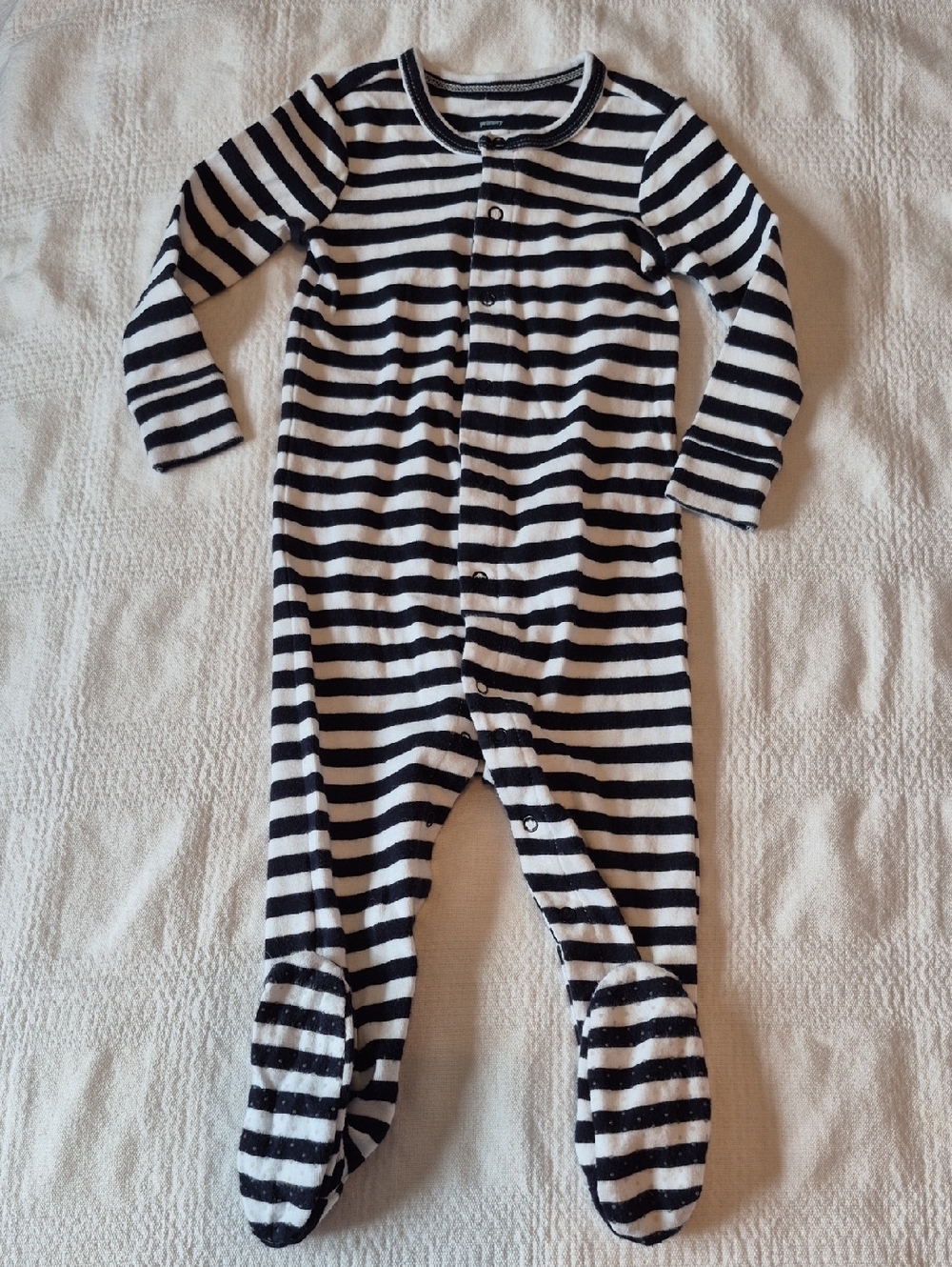 Primary boys size 9-12 months striped footie pajama, black & white VGUC